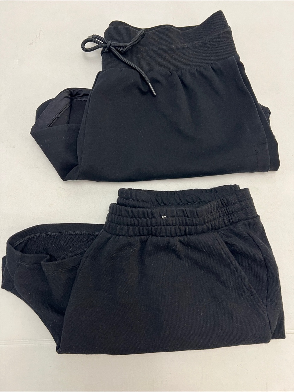 ATHLETIC LOUNGEWEAR BUNDLE OLD NAVY WOMENS SHORTS BLACK SIZE XL